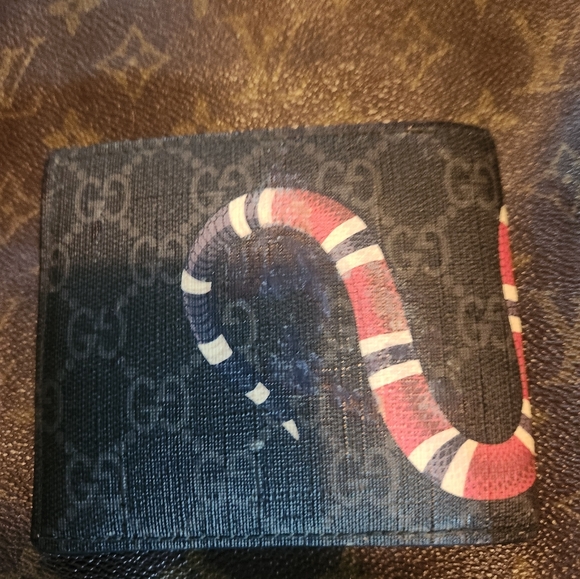 Gucci bifold snake wallet - Picture 5 of 8
